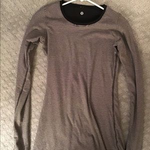 Lululemon soft reversible long sleeve